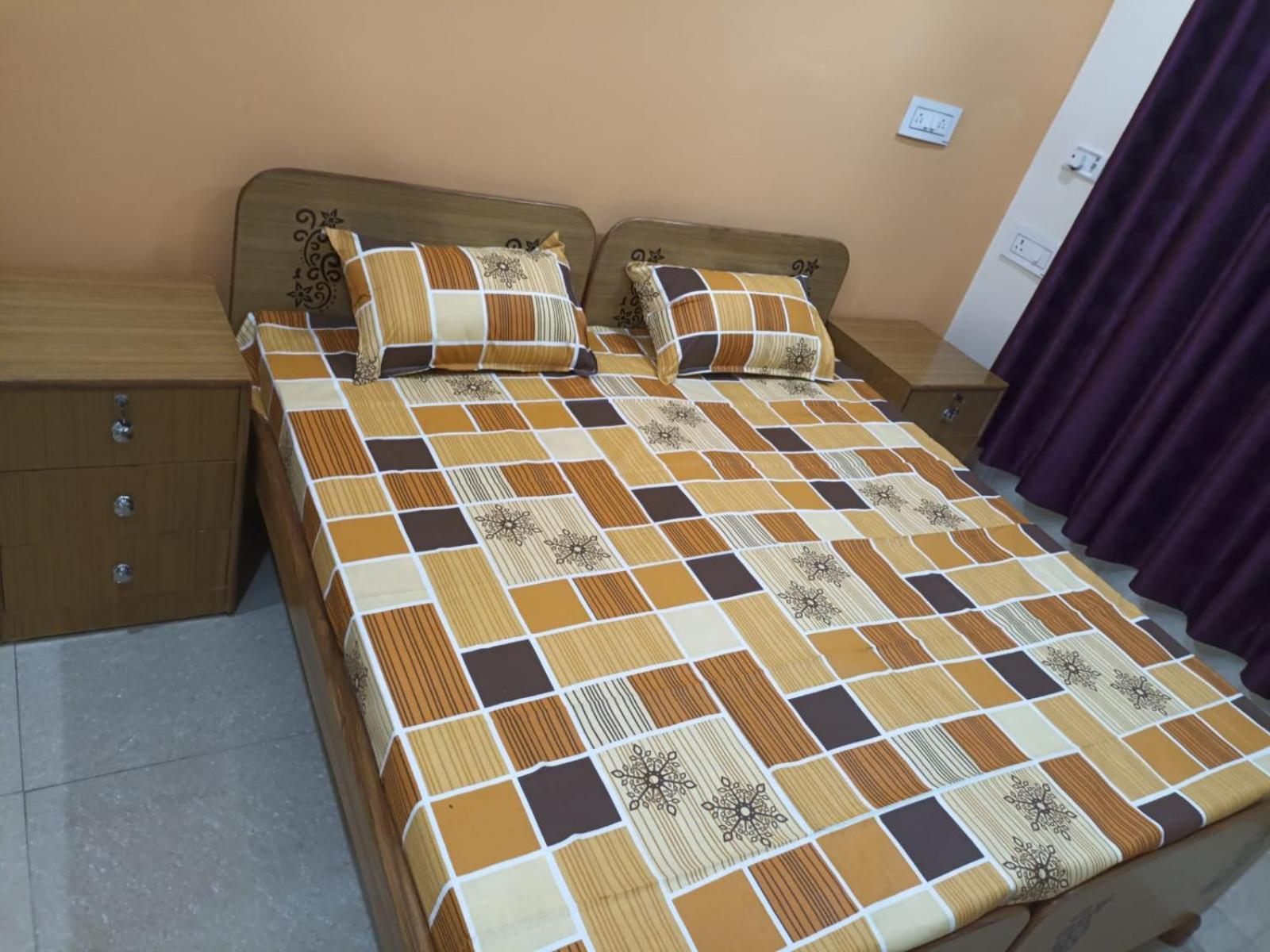 Anant Paying Guest House Ayodhya Екстериор снимка