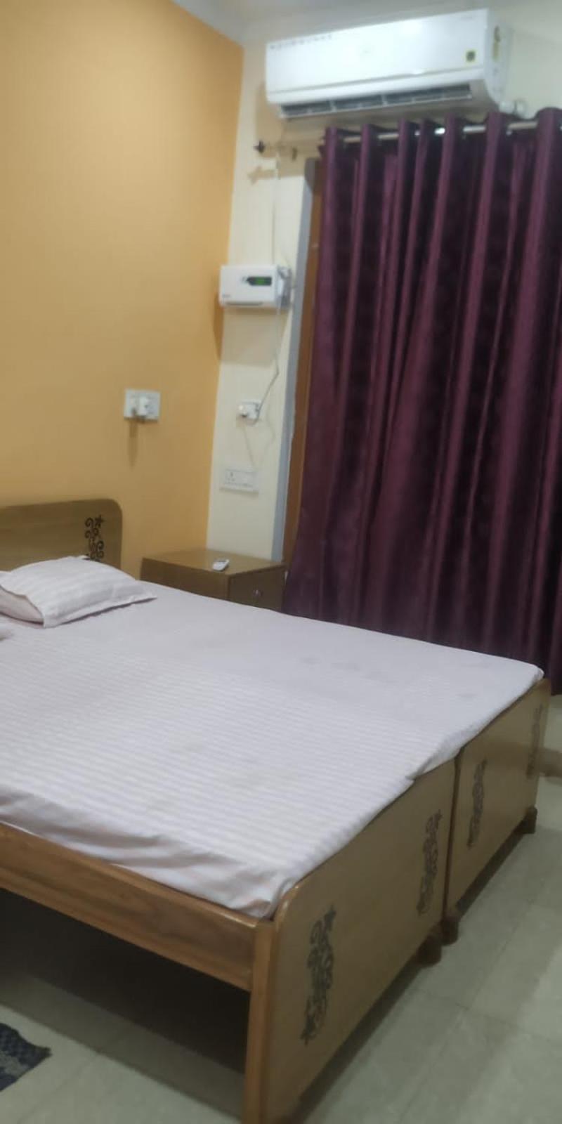 Anant Paying Guest House Ayodhya Екстериор снимка